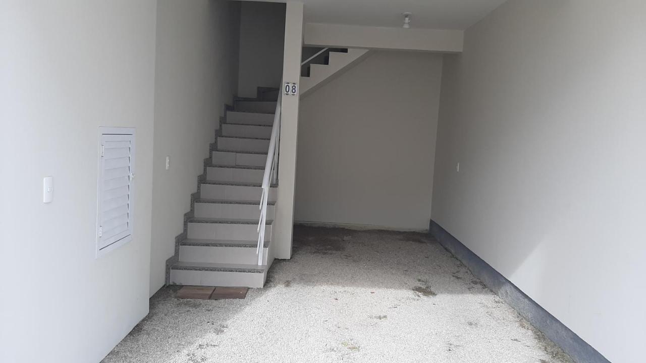 Apartamento 2 Quartos Com Estacionamento Tijucas Exteriör bild